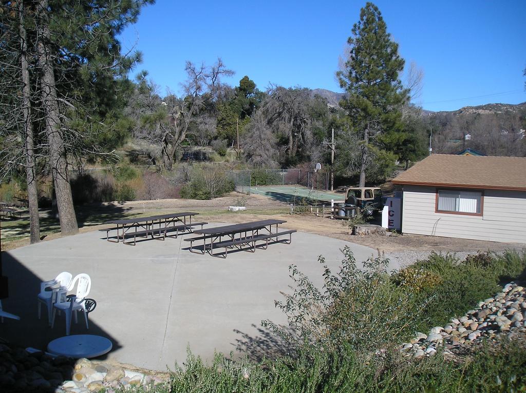 Oakzanita Springs Camping Resort Cottage 3 Descanso Exteriér fotografie